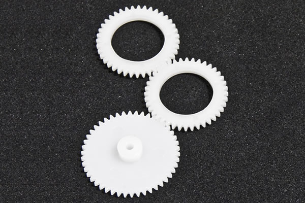 PTFE、PFA、PCTFE、PVDF、FEP、PEEK、POM、MCナイロン